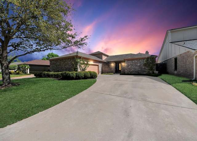 Property at 87 Crestwood Cir, Sugar Land, TX 77478, 4 beds, 3 baths