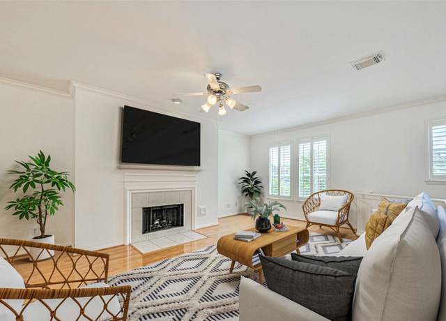 Property at 1715 Hadley St, Houston, TX 77003, 3 beds, 3 baths