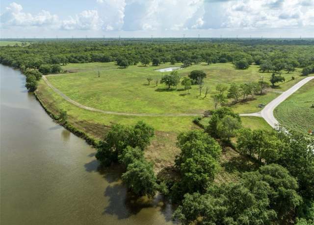 Property at 3198 Fm 521 Rd, Brazoria, TX 77422, 1 bath