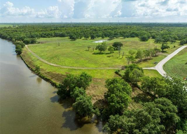 Property at 3198 Fm 521 Rd, Brazoria, TX 77422, 1 bath