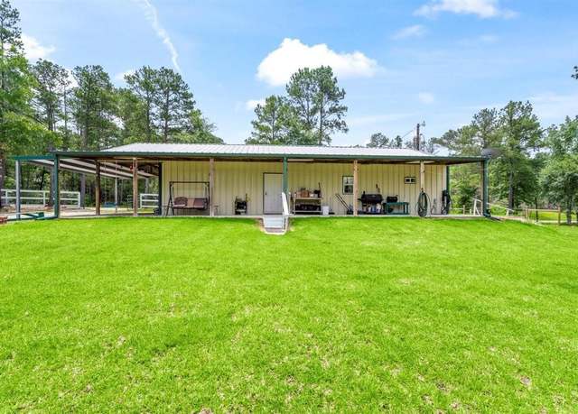 Property at 95 Sunrise Loop, Huntsville, TX 77320, 1 bed, 1 bath