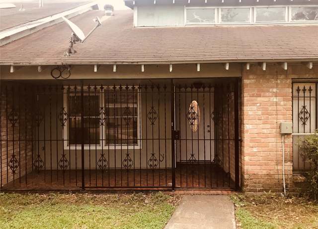 Property at 5702 Easthampton Dr Unit B, Houston, TX 77039, 3 beds, 2 baths