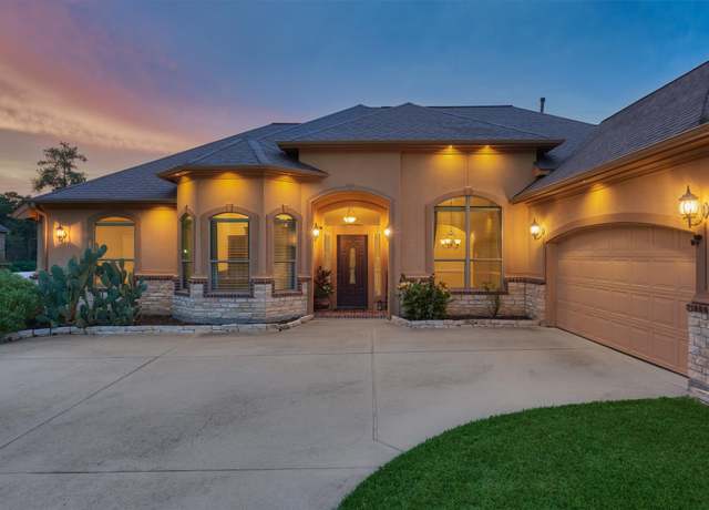 Property at 401 Ridgelake Scenic Dr, Montgomery, TX 77316, 3 beds, 2.5 baths