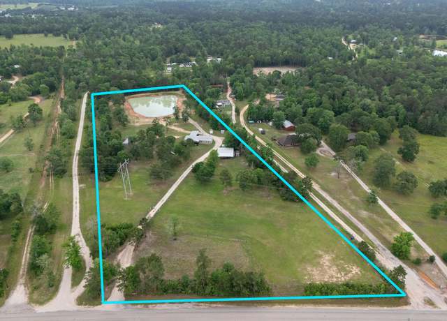 Property at 9204 County Line Rd, Willis, TX 77378, 4 beds, 2 baths
