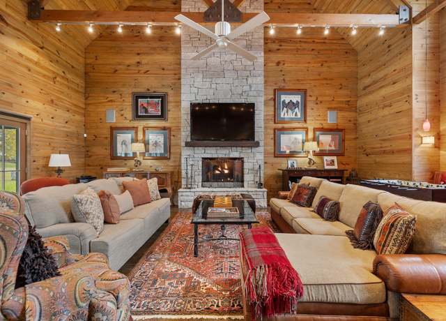 Property at 1585 Round Top Rd, Round Top, TX 78954, 6 beds, 6.5 baths