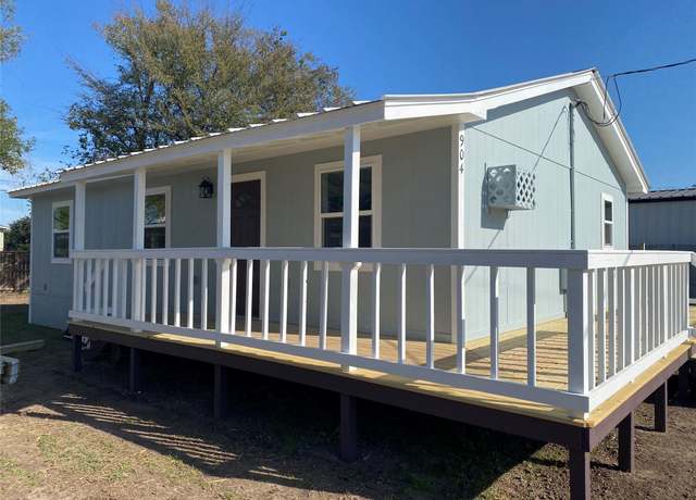 Property at 904 Millican St, Navasota, TX 77868, 2 beds, 2 baths
