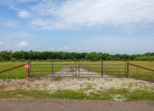 Property at 6302 Cr 207a, Plantersville, TX 77363