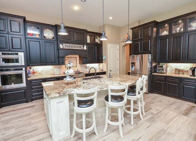 Property at 33215 Worthing Ln, Fulshear, TX 77441, 3 beds, 3.5 baths