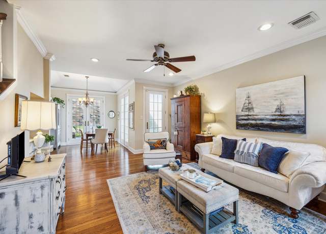 Property at 4106 Childress St, Houston, TX 77005, 2 beds, 2.5 baths