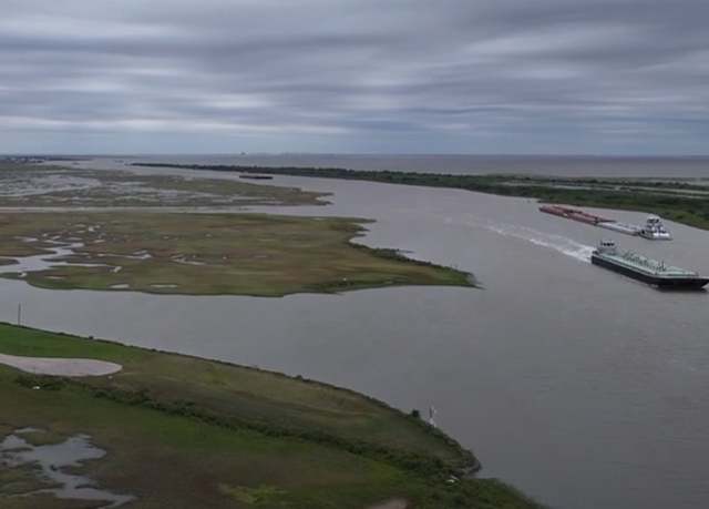 Property at 1329 Lagoon Dr, Crystal Beach, TX 77650
