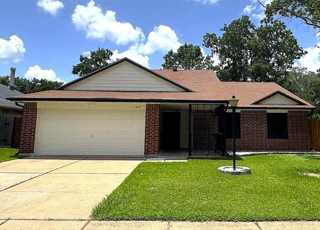 Property at 1202 Three Forks Dr, Katy, TX 77450, 3 beds, 2 baths