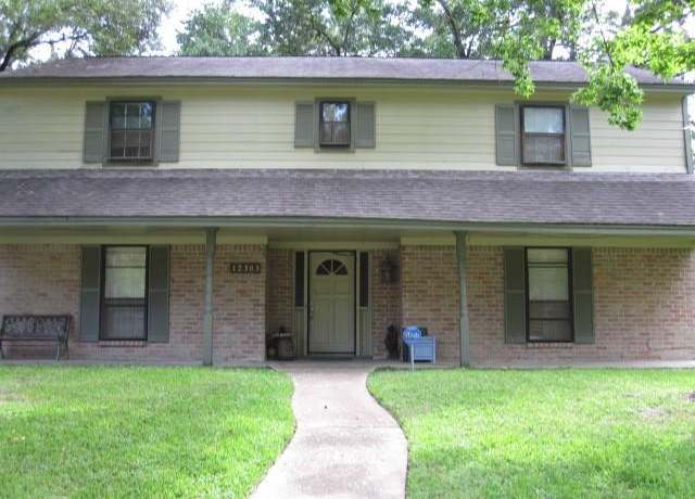 Property at 12303 Christy Mill Ct, Houston, TX 77070, 4 beds, 2.5 baths