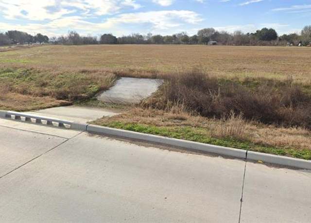Property at 2005 Cottonwood School Rd, Rosenberg, TX 77471
