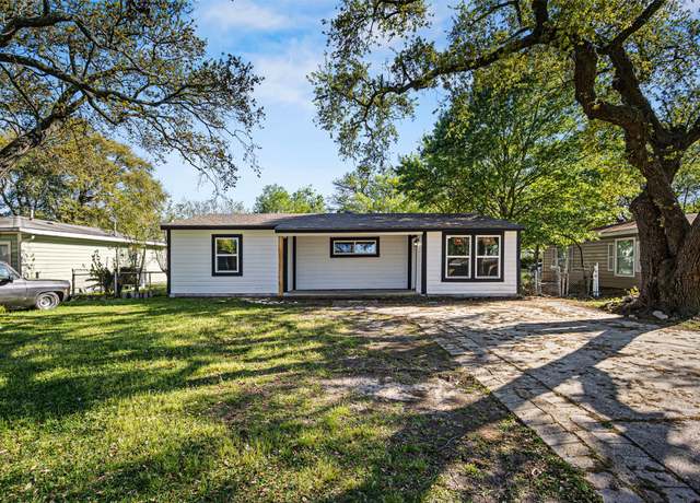 Property at 1517 4th Ave N, Texas City, TX 77590, 4 beds, 2 baths
