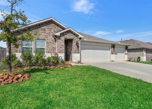 Property at 11546 Gingerland Dr, Conroe, TX 77304, 4 beds, 2 baths