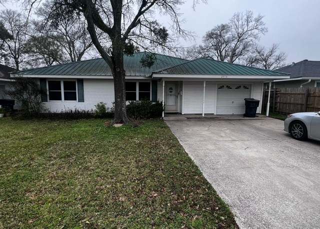Property at 2316 Gary Ave, Nederland, TX 77627, 3 beds, 2 baths