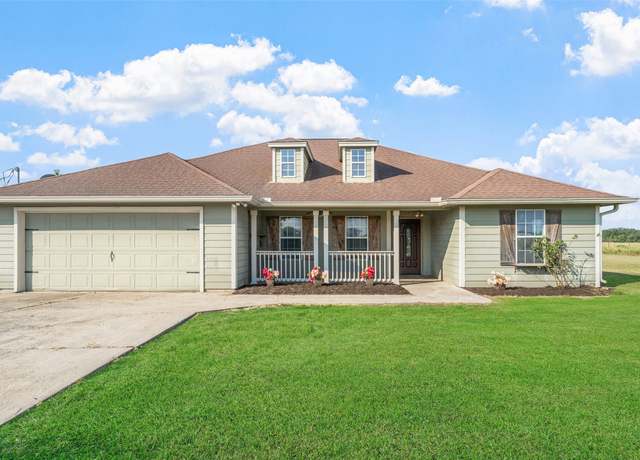 Property at 15225 Fm 1696 Rd, Bedias, TX 77831, 3 beds, 2.5 baths