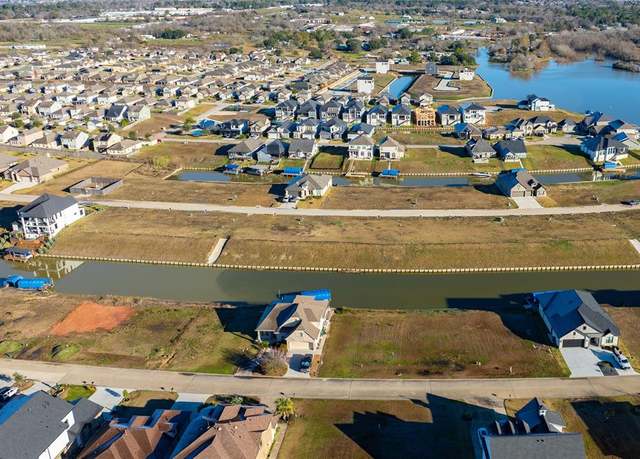 Property at 12909 French Quarter Dr, Willis, TX 77318