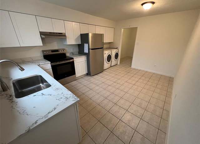 Property at 6401 Deihl Rd #1402, Houston, TX 77092, 3 beds, 2 baths