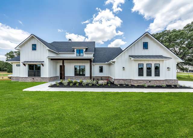 Property at 5811 Rain Meadow Dr, College Station, TX 77845, 4 beds, 4.5 baths