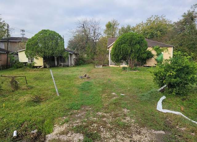 Property at 3009 Staples St, Houston, TX 77026