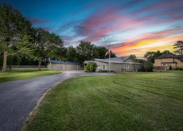 Property at 10020 Kleppel Rd, Tomball, TX 77375, 3 beds, 4.5 baths