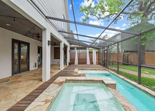 Property at 1024 Waverly St, Houston, TX 77008, 5 beds, 5 baths