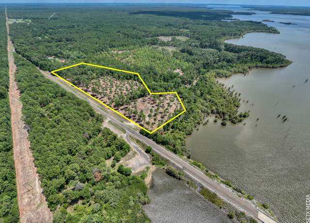 Property at 22157 Fm 83, Broaddus, TX 75929