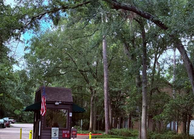 Property at 11711 Memorial Dr #585, Houston, TX 77024, 1 bed, 1.5 baths