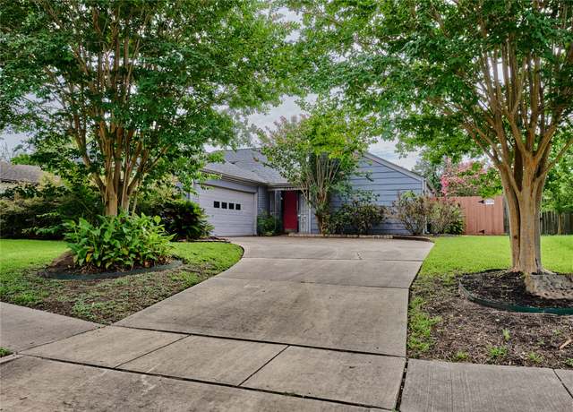 Property at 2231 Round Lake Dr, Houston, TX 77077, 3 beds, 2 baths