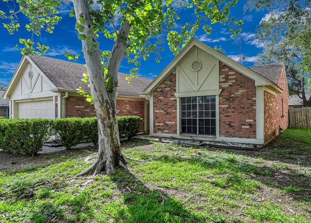 Property at 19519 Elmtree Estates Dr, Katy, TX 77449, 3 beds, 2 baths
