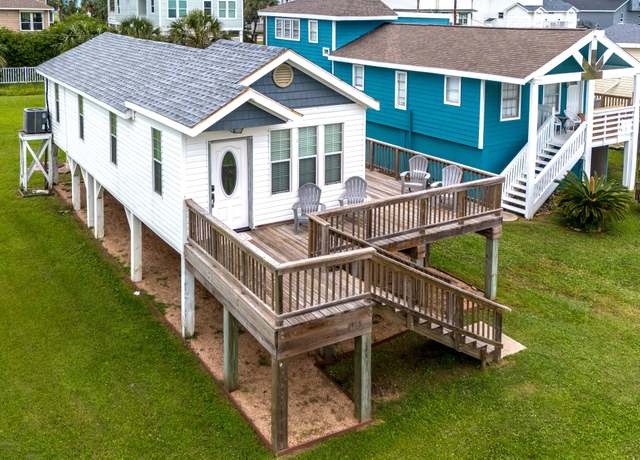Property at 4115 Surf Dr, Galveston, TX 77554, 2 beds, 1 bath