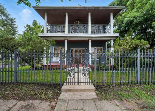 Property at 525 Teetshorn St, Houston, TX 77009, 5 beds, 3 baths