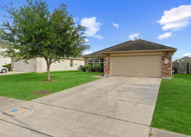 Property at 2611 Verano Dr, Richmond, TX 77406, 4 beds, 2 baths
