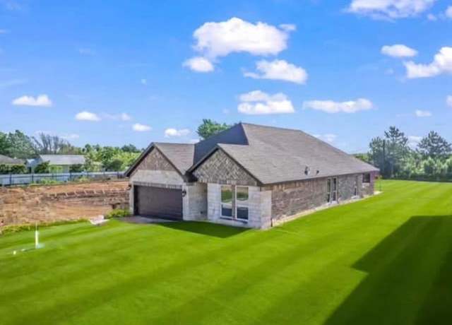 Property at 244 Alleda Rd, Prairie View, TX 77484, 3 beds, 2 baths
