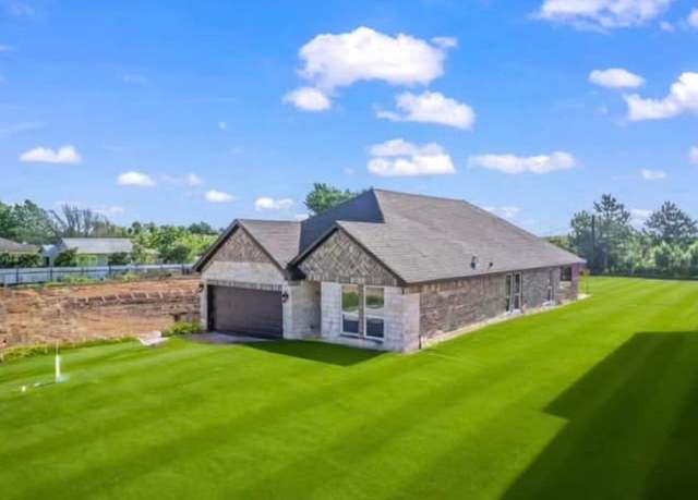 Property at 244 Alleda Rd, Prairie View, TX 77484, 3 beds, 2 baths