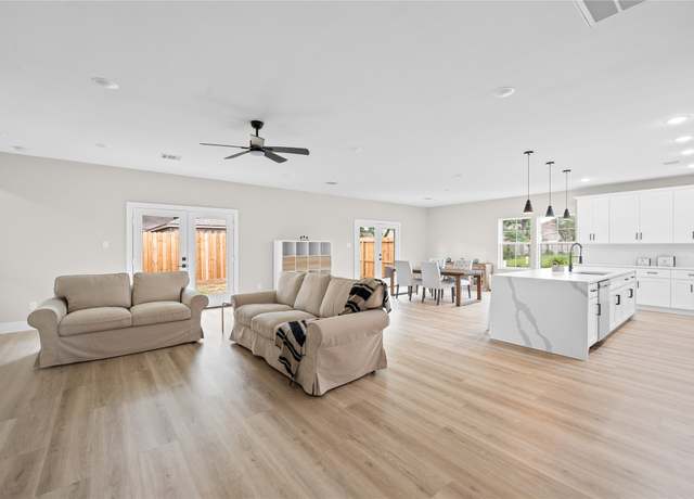 Property at 2614 Piemonte Avenue Cir, Spring, TX 77388, 3 beds, 2.5 baths