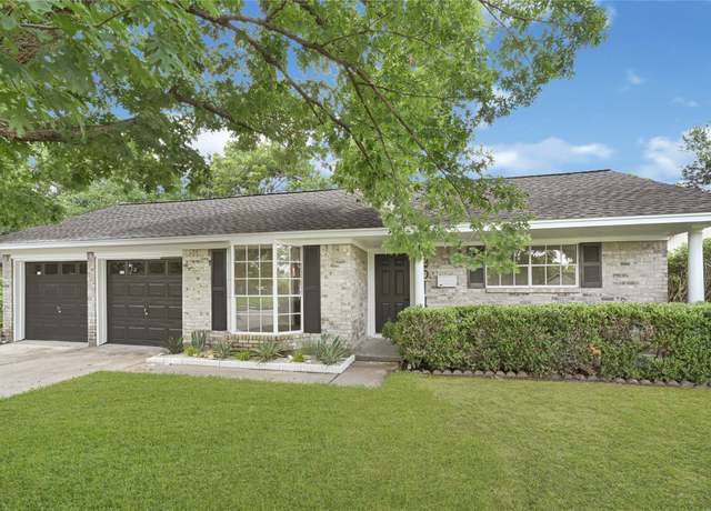 Property at 5514 Chantilly Ln, Houston, TX 77092, 3 beds, 2 baths