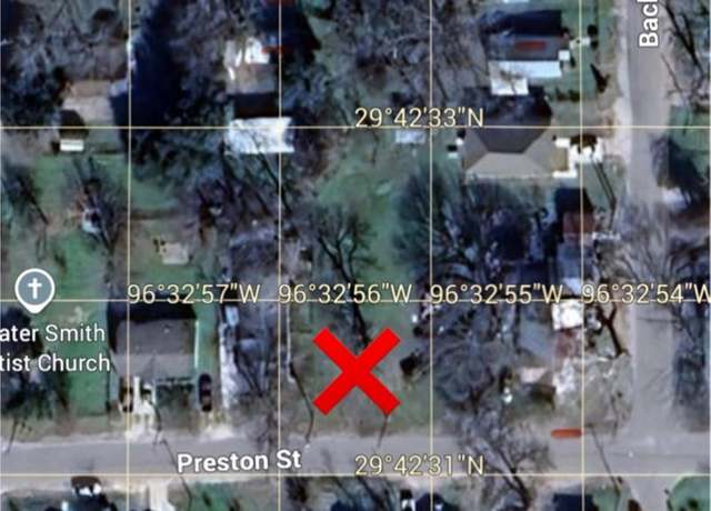 Property at 0 Preston St, Columbus, TX 78934