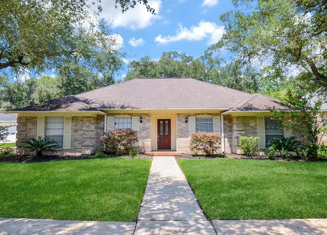 Property at 2554 Hodges Bend Circle Cir, Sugar Land, TX 77479, 4 beds, 2.5 baths