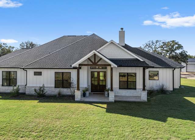 Property at 1565 Smith Rau Rd, Columbus, TX 78934, 5 beds, 3.5 baths
