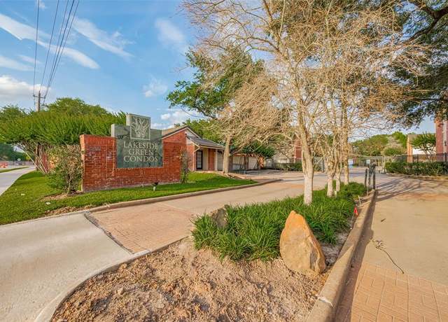 Property at 2211 S Kirkwood Rd #19, Houston, TX 77077, 2 beds, 2.5 baths