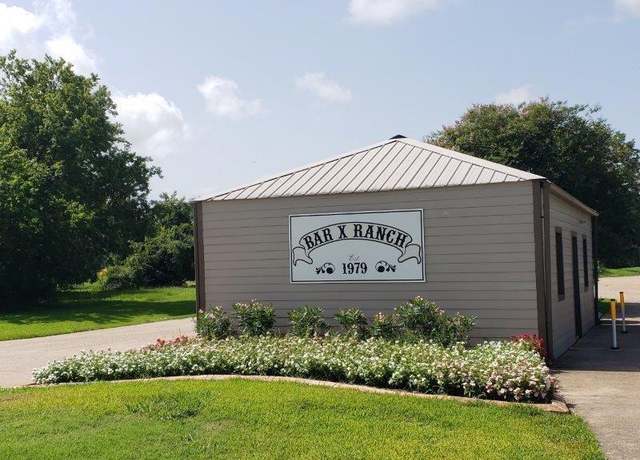 Property at 275 Horse Shoe Trl, Angleton, TX 77515