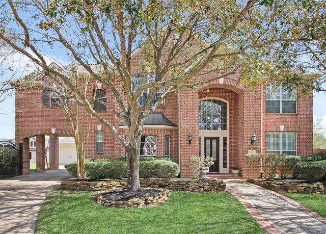 Property at 12122 Cypress Creek Lakes Dr, Cypress, TX 77433, 5 beds, 5 baths