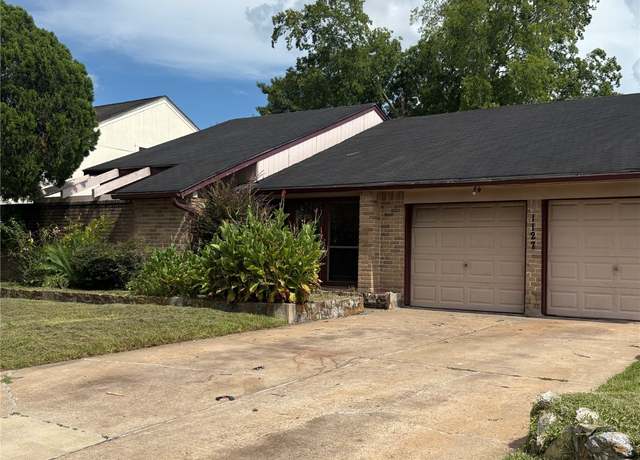 Property at 1127 New Tree Ln, Missouri City, TX 77489, 3 beds, 2 baths