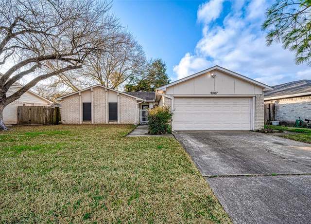 Property at 9807 Golden Sunshine Dr, Houston, TX 77064, 3 beds, 2 baths