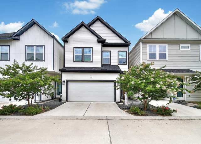 Property at 6727 Parker Oaks Ln, Houston, TX 77076, 3 beds, 2.5 baths