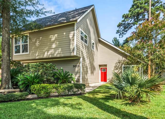Property at 3019 Ramblewood Rd, Montgomery, TX 77356, 4 beds, 3 baths