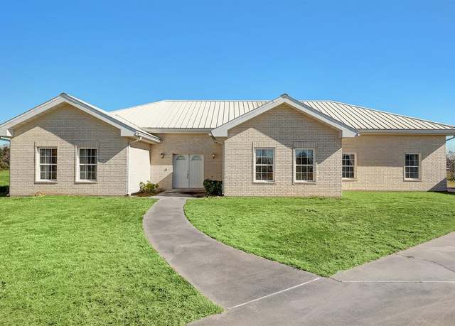 Property at 3215 County Road 160, Alvin, TX 77511, 4 beds, 2.5 baths