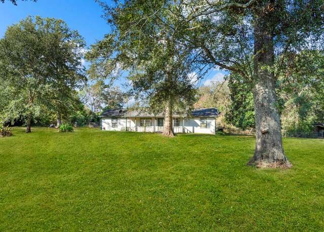 Property at 21828 Oak Ln, Hempstead, TX 77445, 4 beds, 2 baths